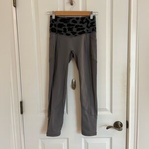 Lulu lemon grey leggings size 4 23” inseam